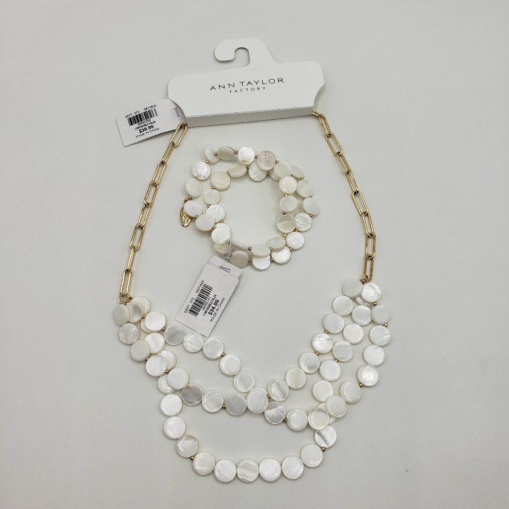 Ann Taylor Necklace Bracelet 40$
